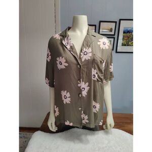 Silky Modern Renewal Oversized Button-Down Blouse